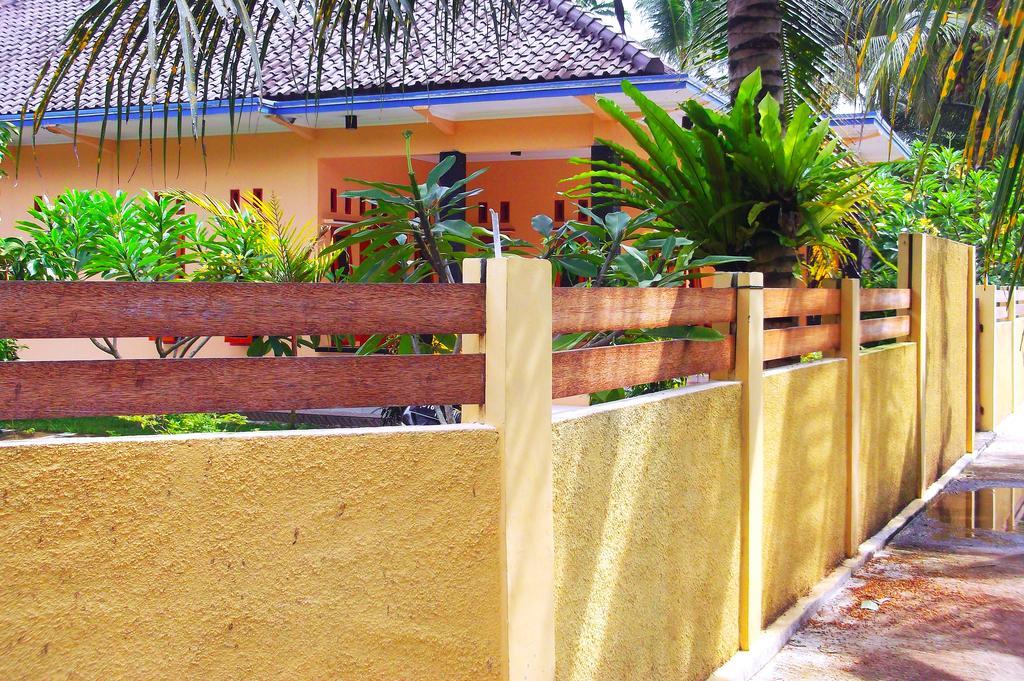 Ragha Homestay Batukaras Exterior foto