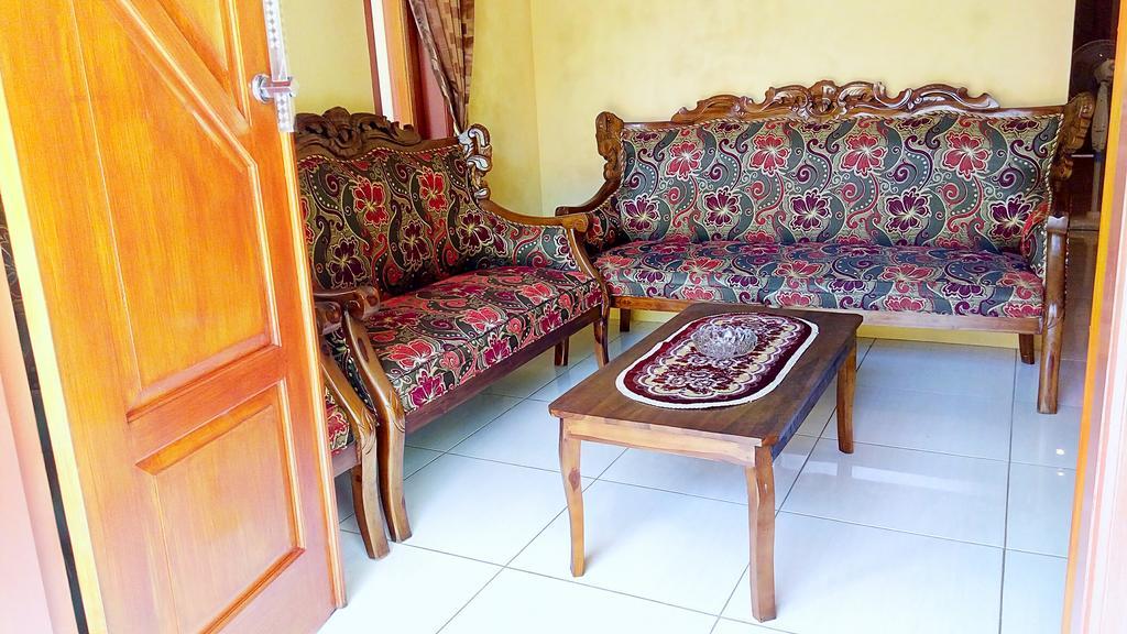 Ragha Homestay Batukaras Exterior foto